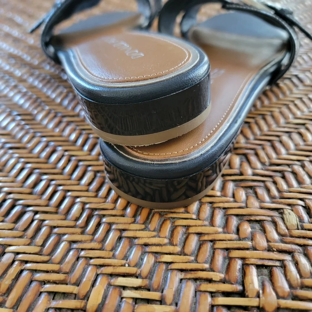 Donald Pliner Patent Leather Sandals - Picture 5 of 7